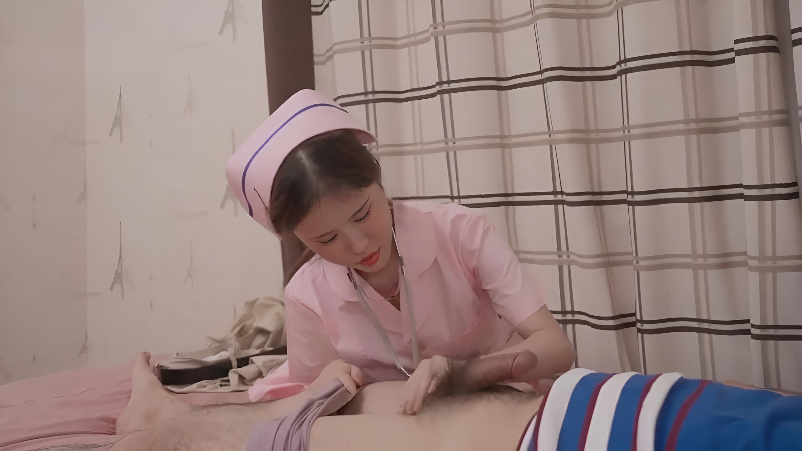 XK-8173 Female nurse and patient with big dick